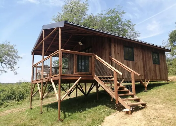 Camping Et Hotel Chateau Du Haget