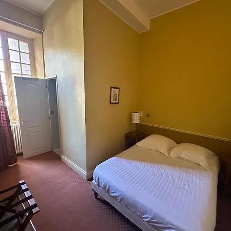 Camping Et Hotel Chateau Du Haget Montesquiou Exterior photo