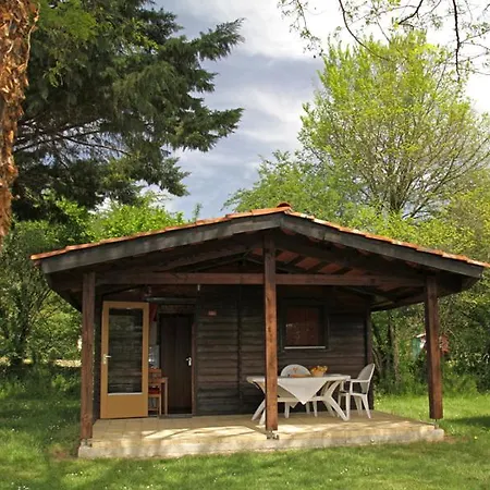 Camping Et Hotel Chateau Du Haget Montesquiou Exterior photo
