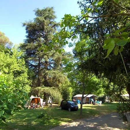 Camping Et Hotel Chateau Du Haget Montesquiou Exterior photo